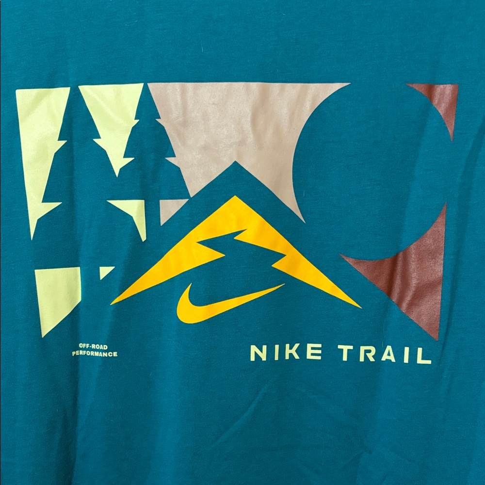 Rare Nike Trail Teal Tee with Yellow and Brown Graphic - Medium